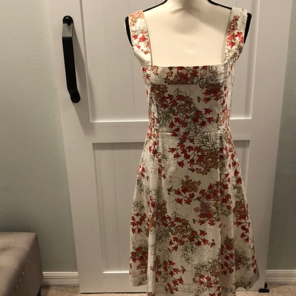 Tory Burch Dresses & Skirts - Women’s Tory Burch spring dress size 8